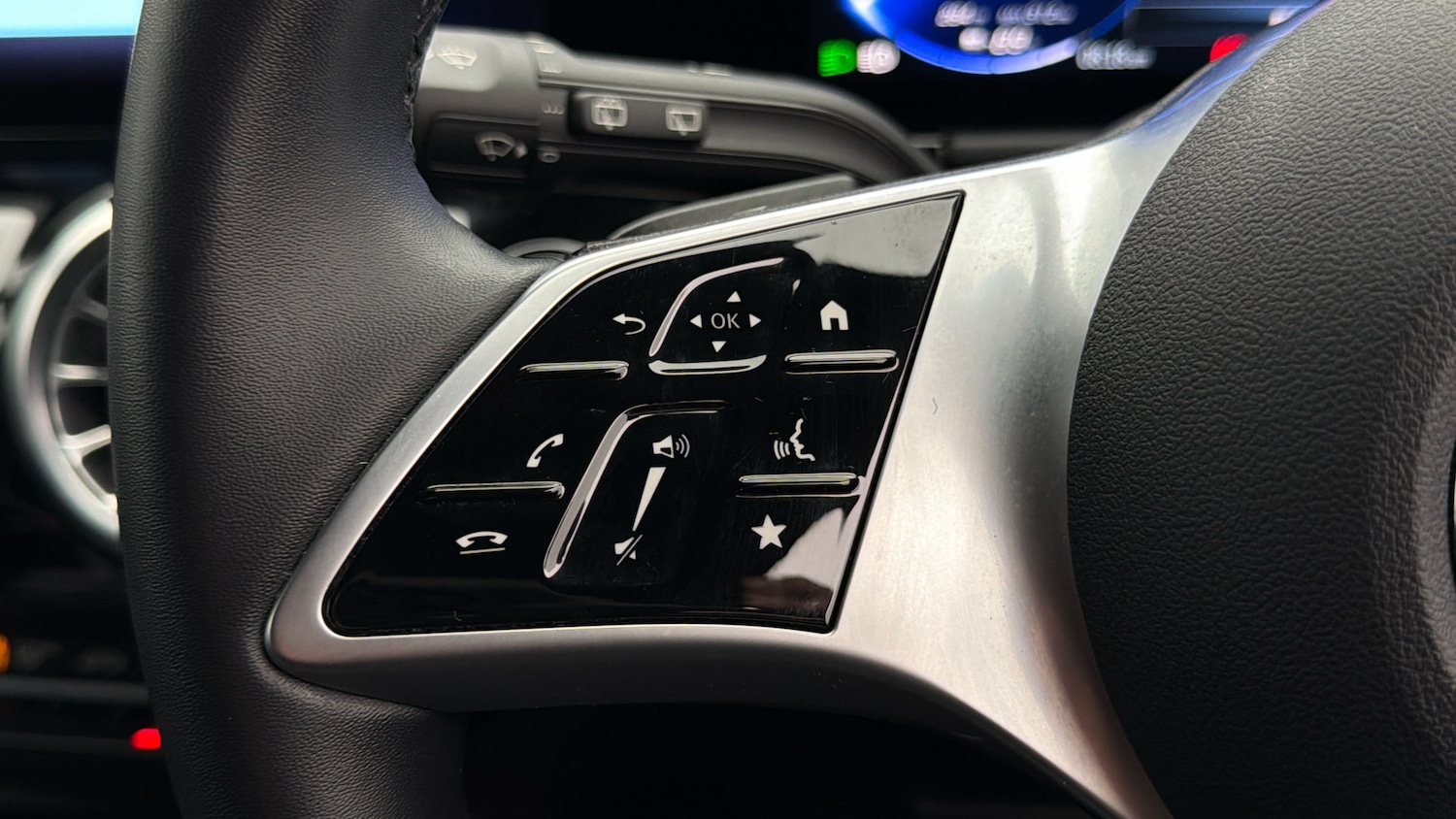 Used Mercedes-Benz EQA 2024 for sale - 77918161: Photo 22