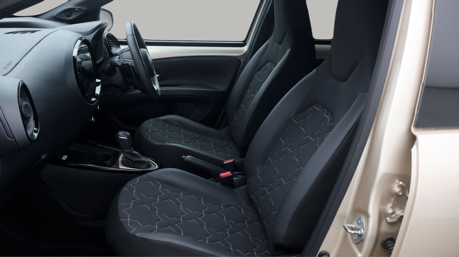 Used Toyota Aygo X 2022 for sale - 77404692: Photo 14