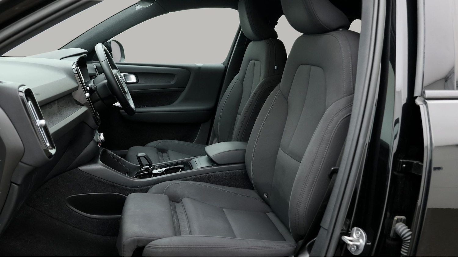 Used Volvo XC40 2022 for sale - 77182143: Photo 14