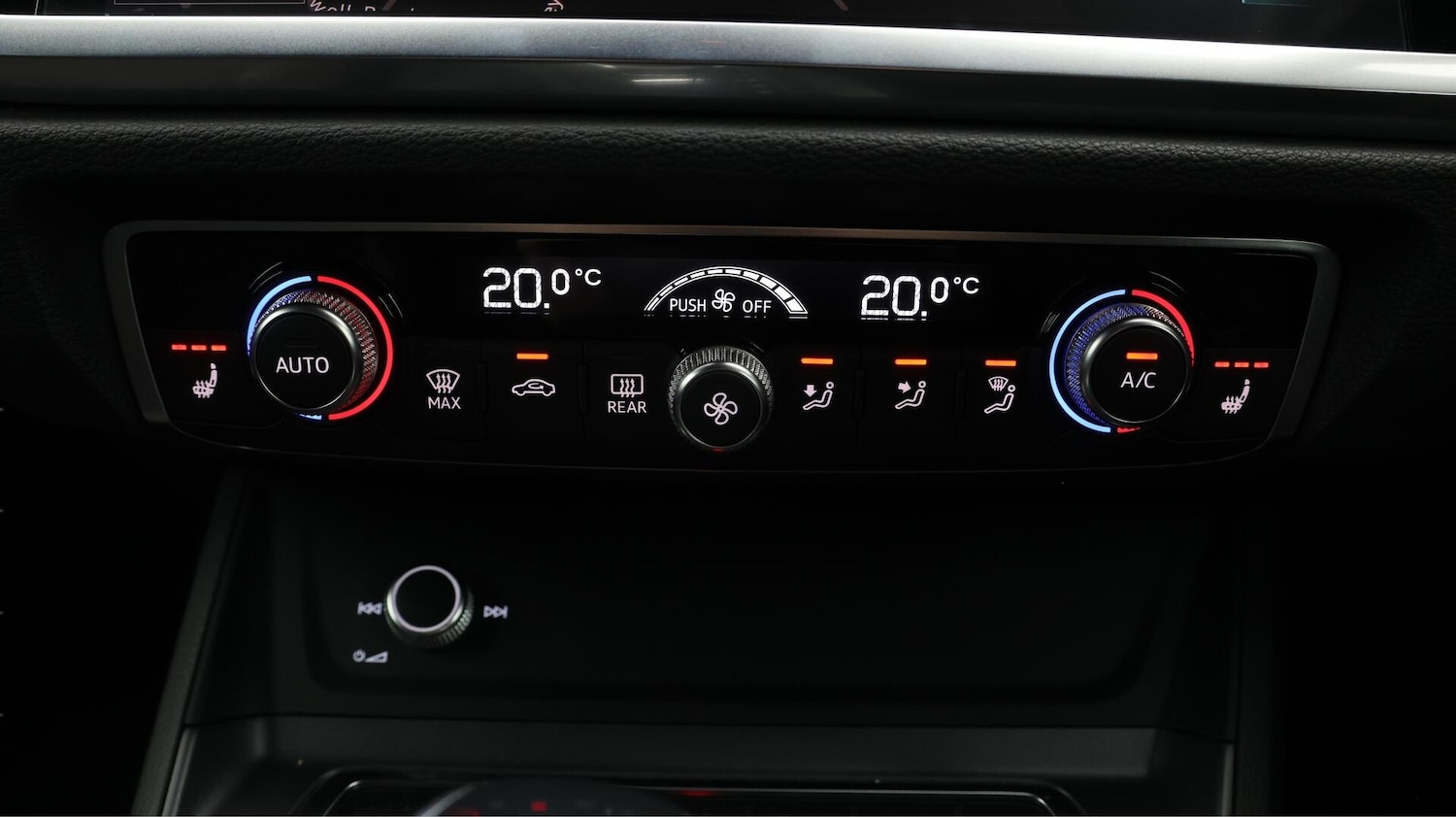 Used Audi Q3 2019 for sale - 76607786: Photo 13