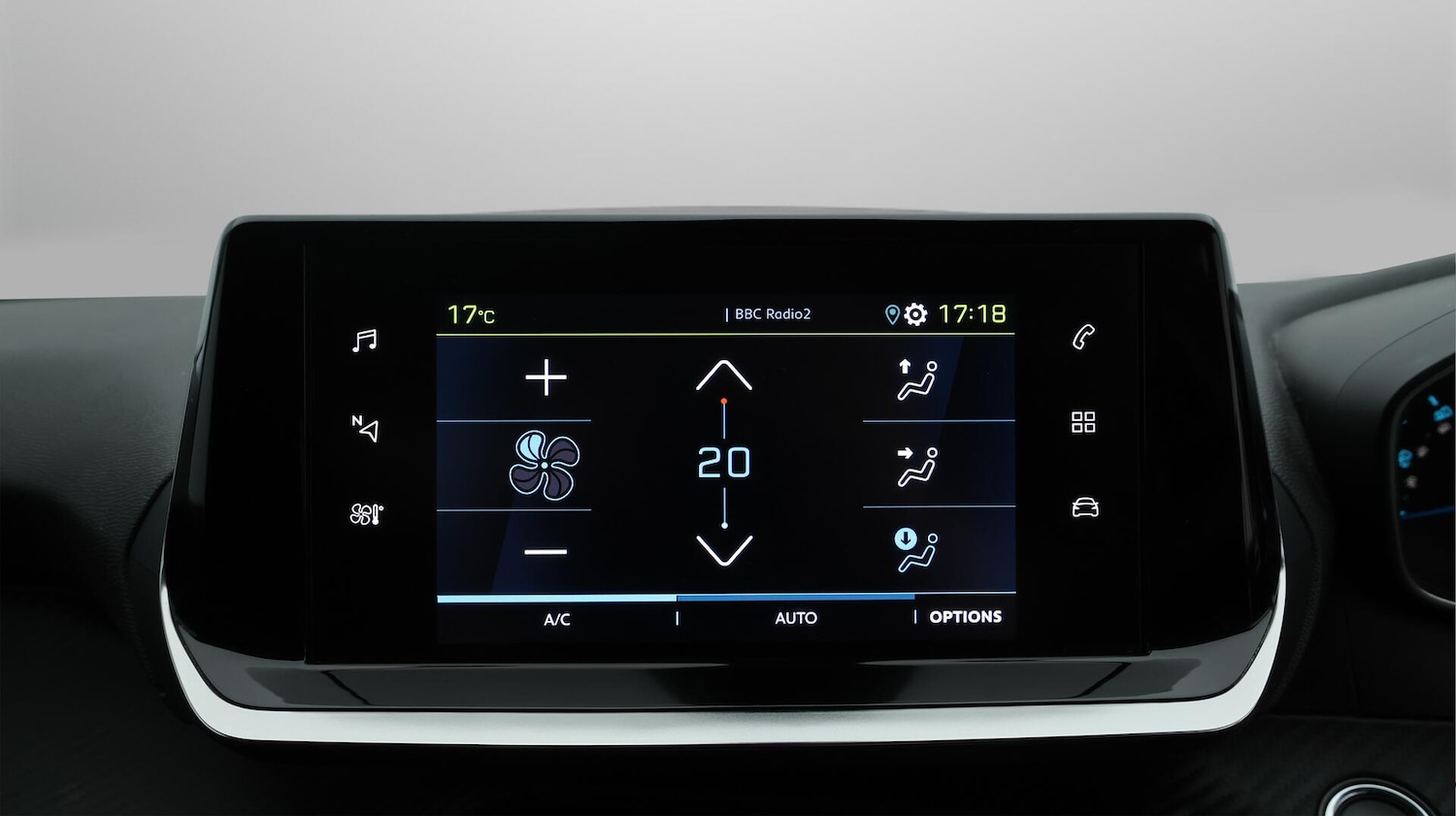 Used Peugeot E-2008 2022 for sale - 76370284: Photo 13