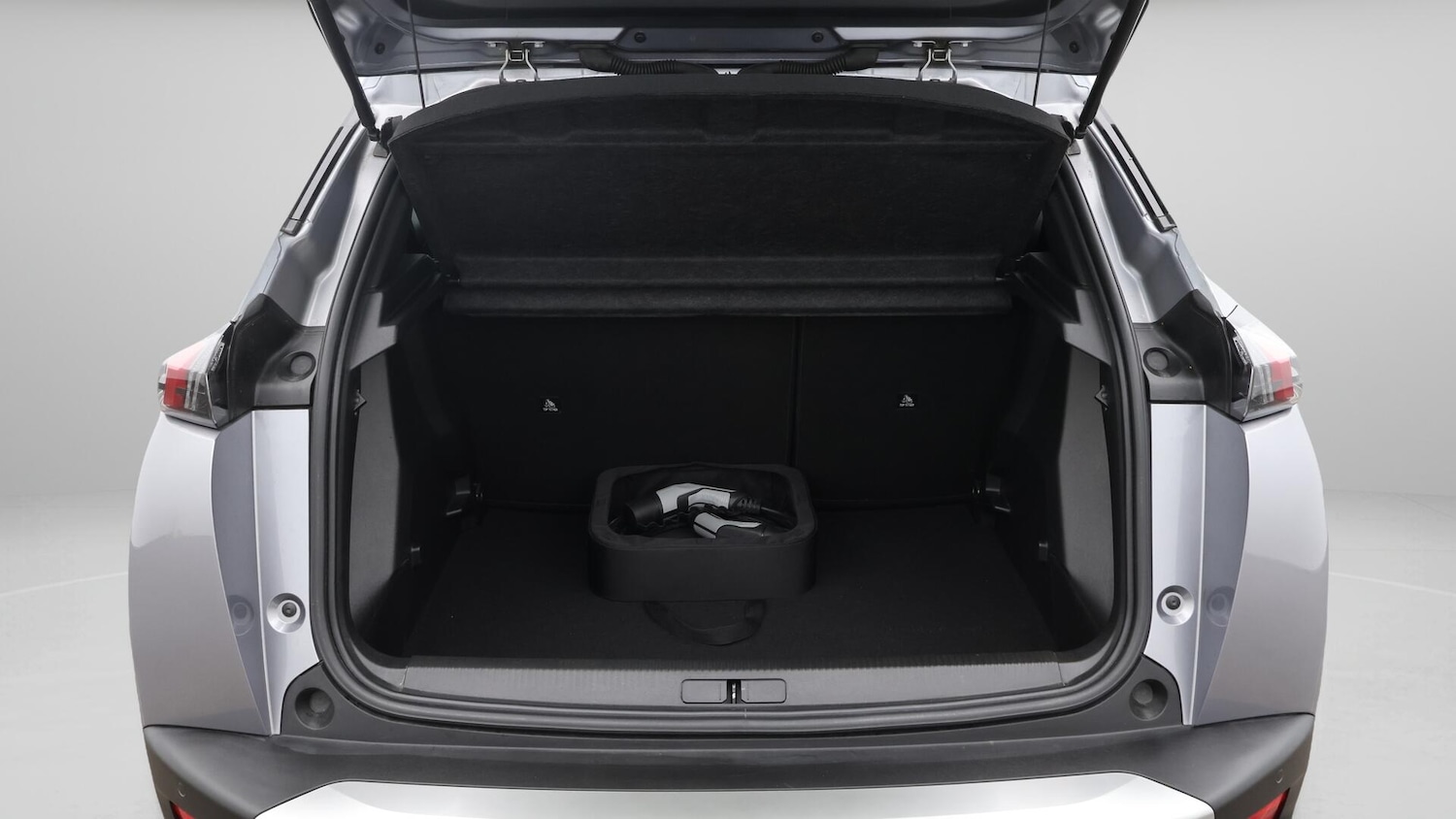 Used Peugeot E-2008 2022 for sale - 76370284: Photo 18