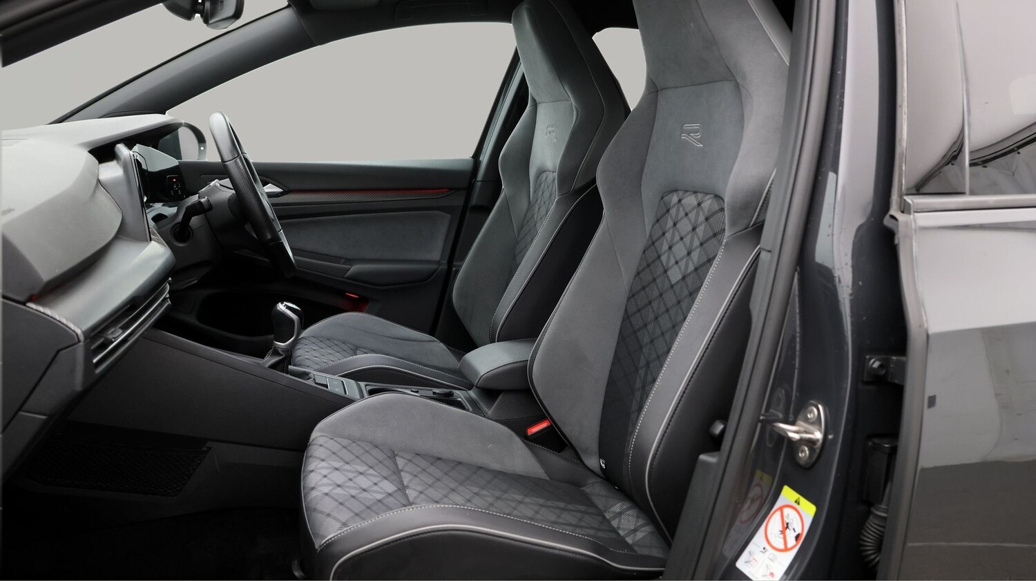 Used Volkswagen Golf 2022 for sale - 77758632: Photo 14