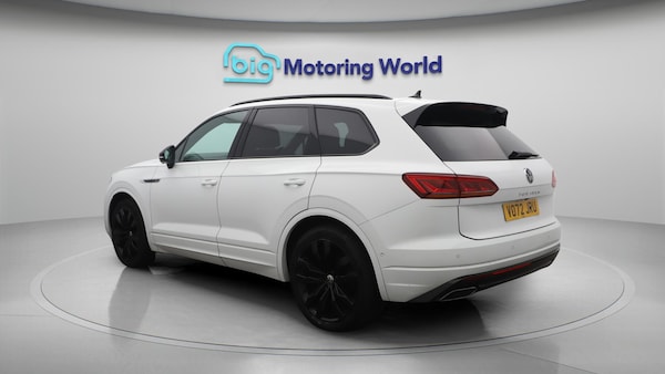 Used Volkswagen Touareg 2022 for sale - 76152664: Photo 5