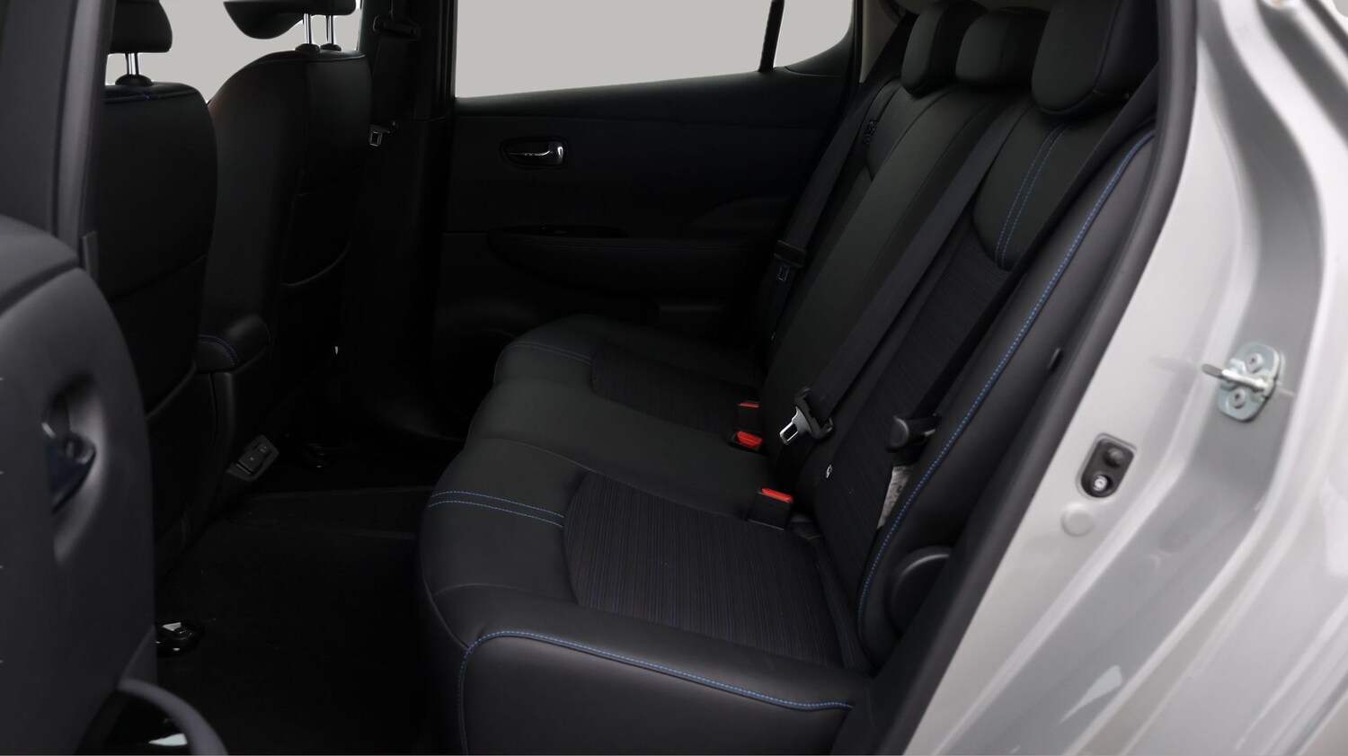 Used Nissan Leaf for sale - 77750216: Photo 16