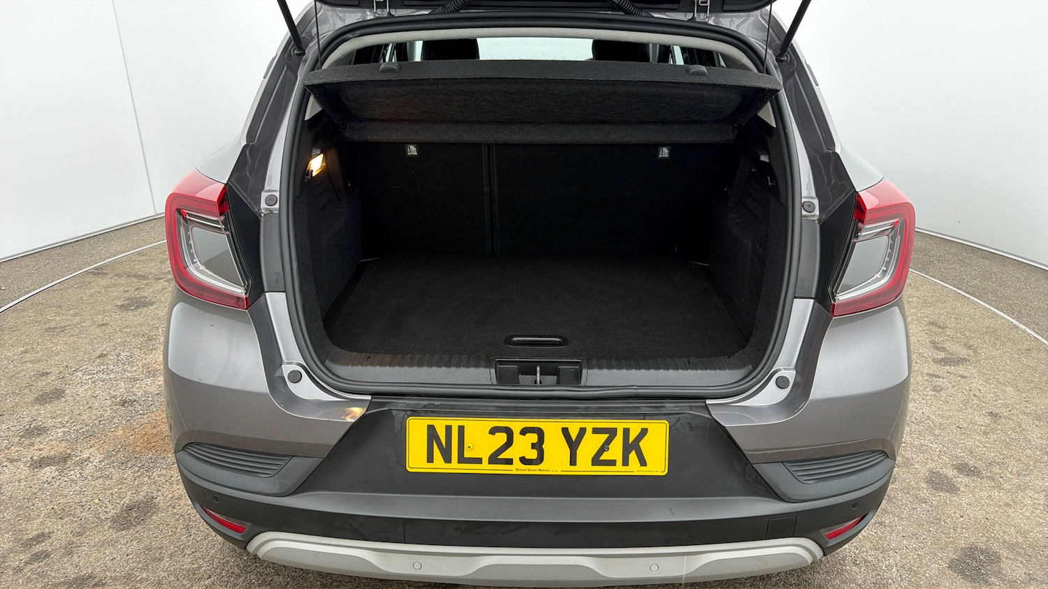 Used Renault Captur 2023 for sale - 78083868: Photo 16