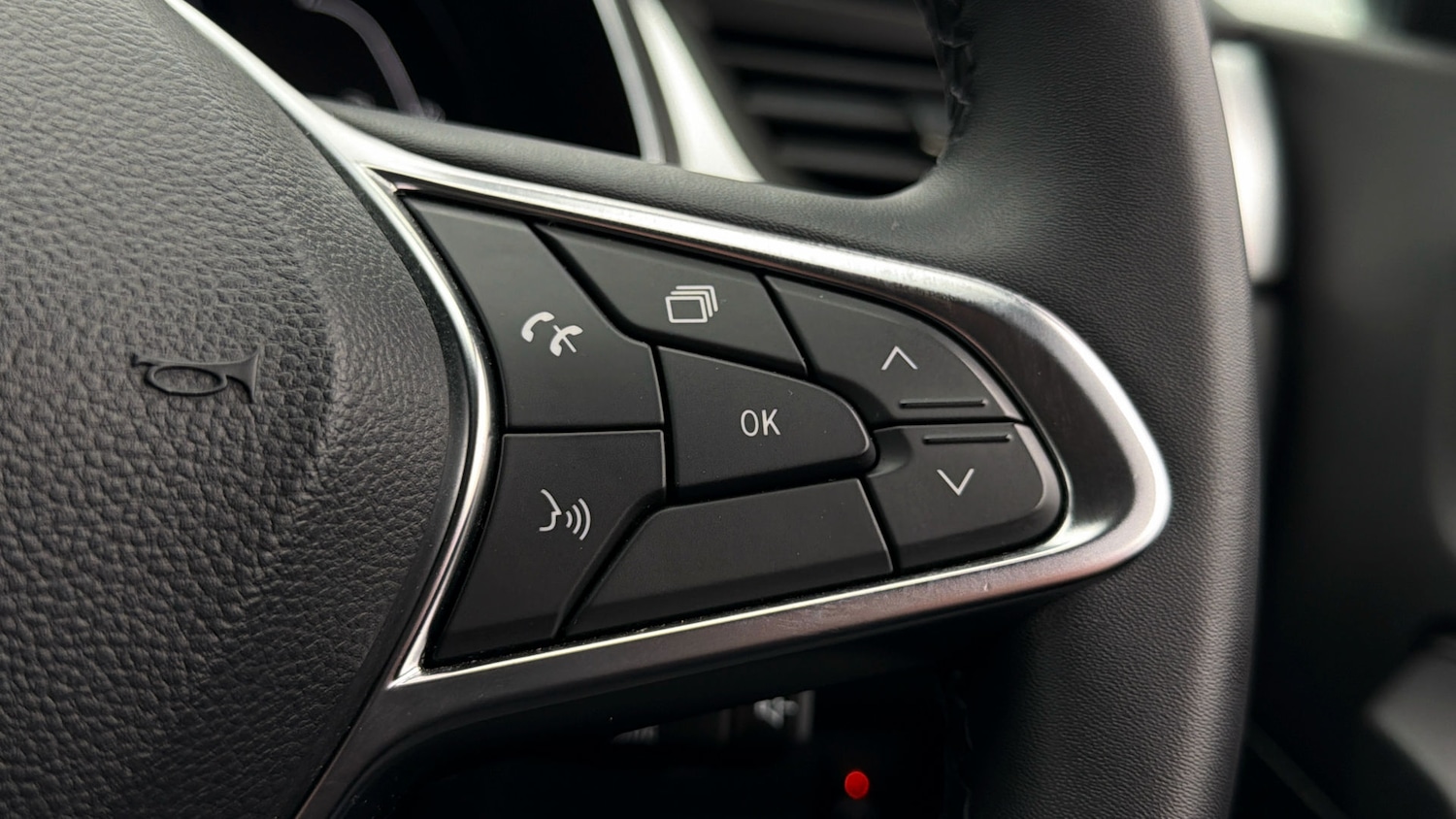 Used Renault Captur 2023 for sale - 78083868: Photo 24