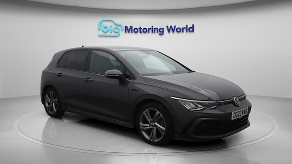 Used Volkswagen Golf 2023 for sale - 75695988: Photo 2