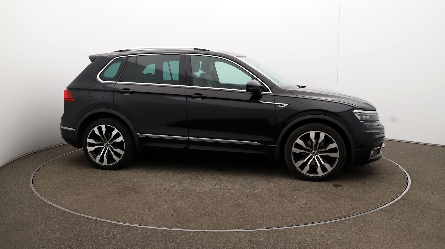 Used Volkswagen Tiguan 2020 for sale - 76945464: Photo 43