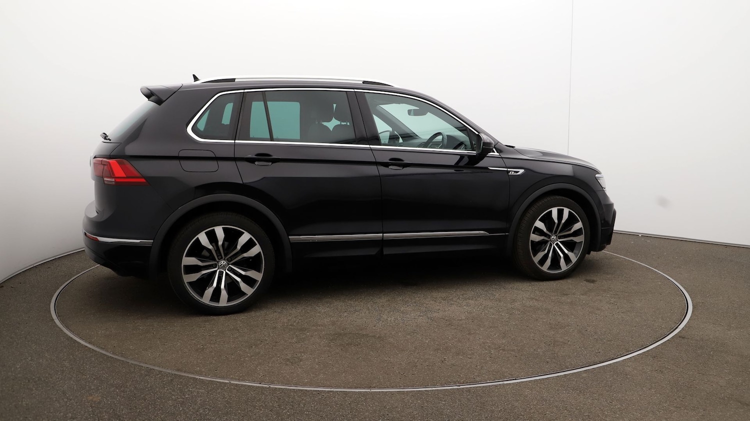 Used Volkswagen Tiguan 2020 for sale - 76945464: Photo 46