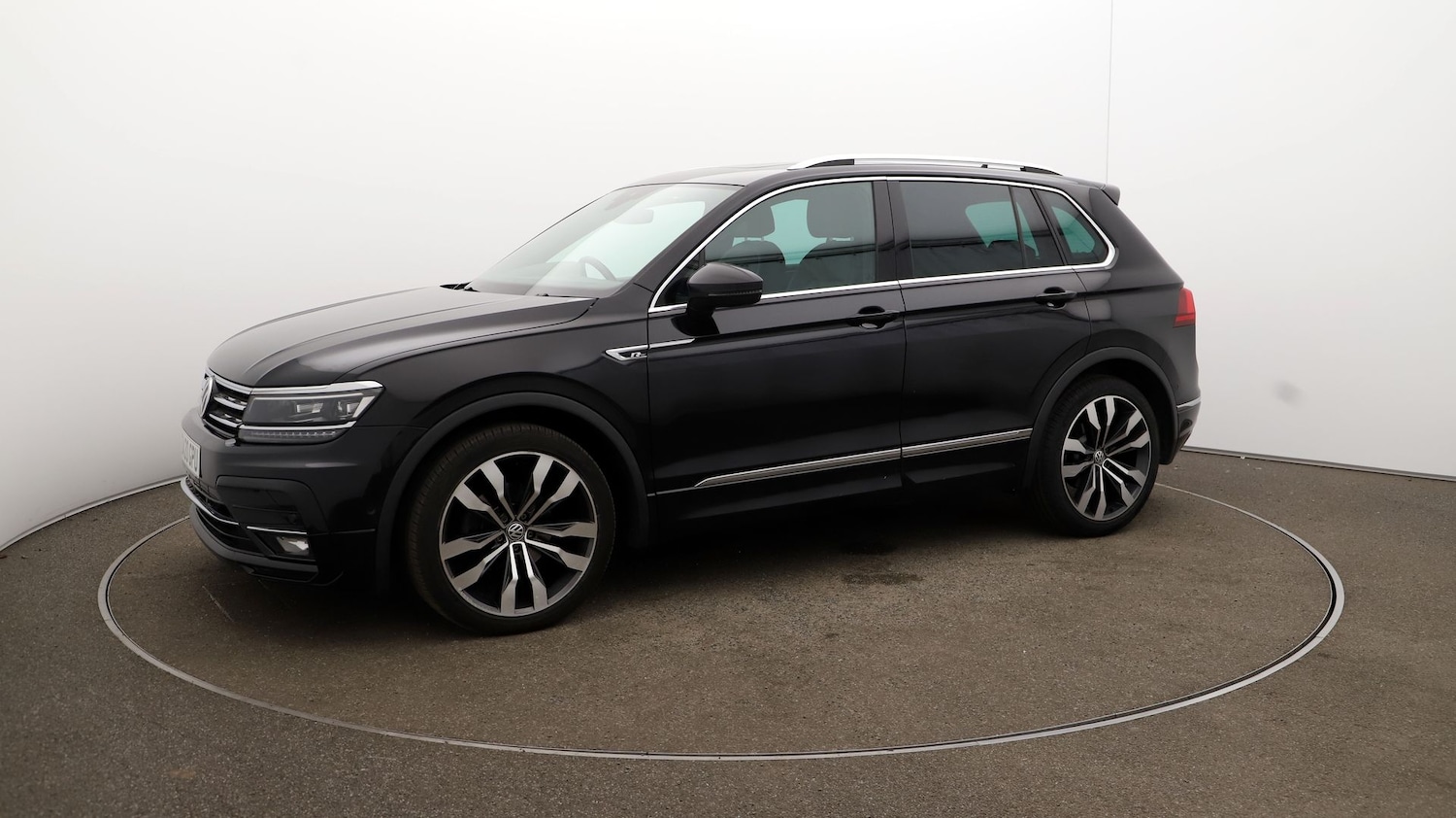 Used Volkswagen Tiguan 2020 for sale - 76945464: Photo 62