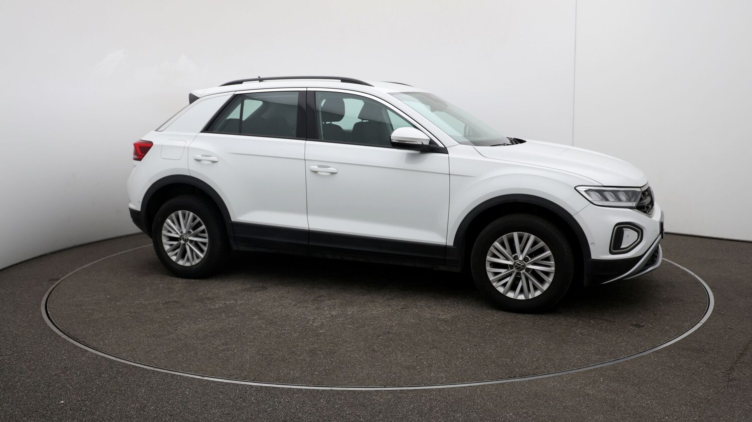 Used Volkswagen T-Roc for sale - 76810938: Photo 38