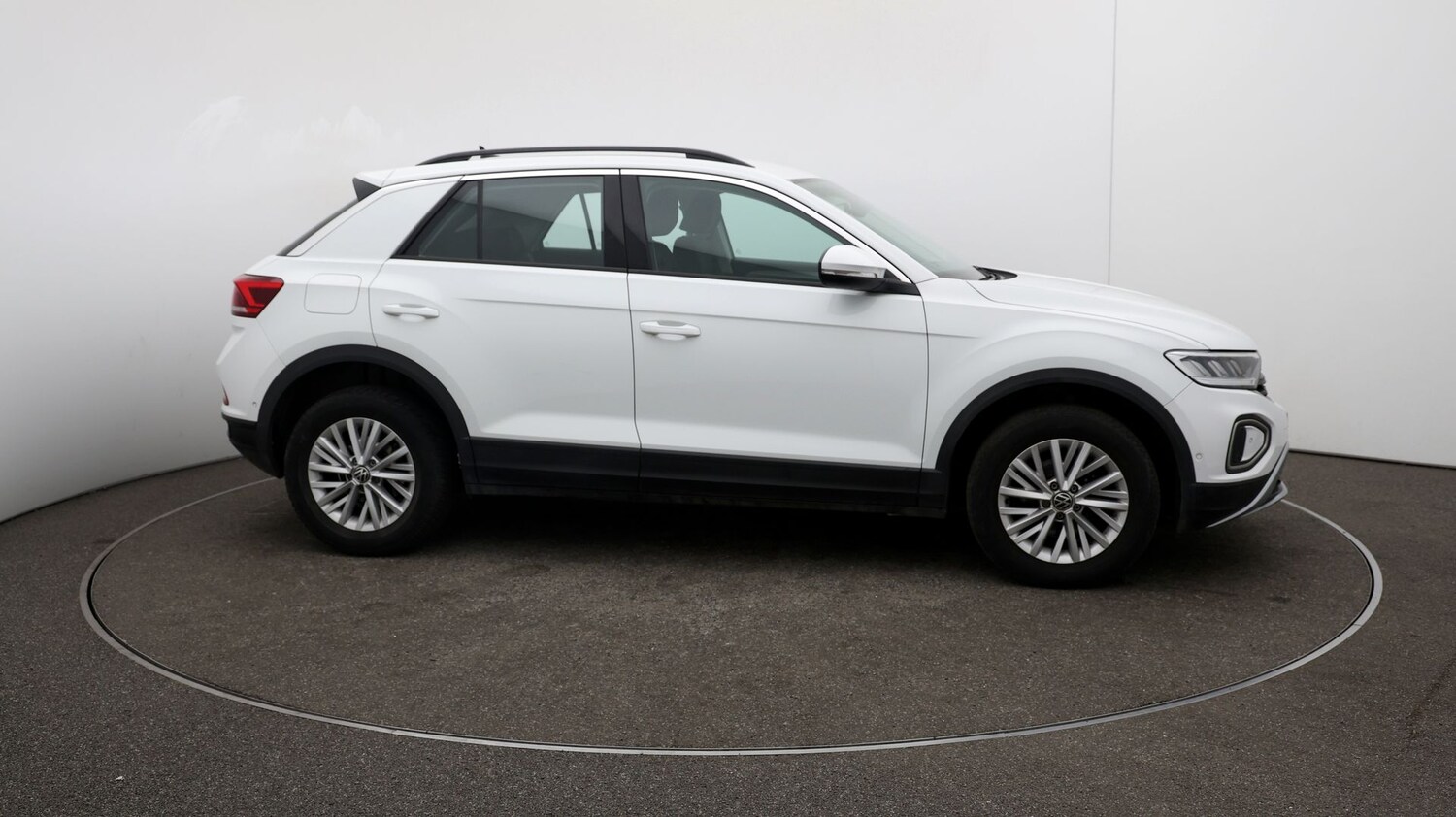 Used Volkswagen T-Roc for sale - 76810938: Photo 40