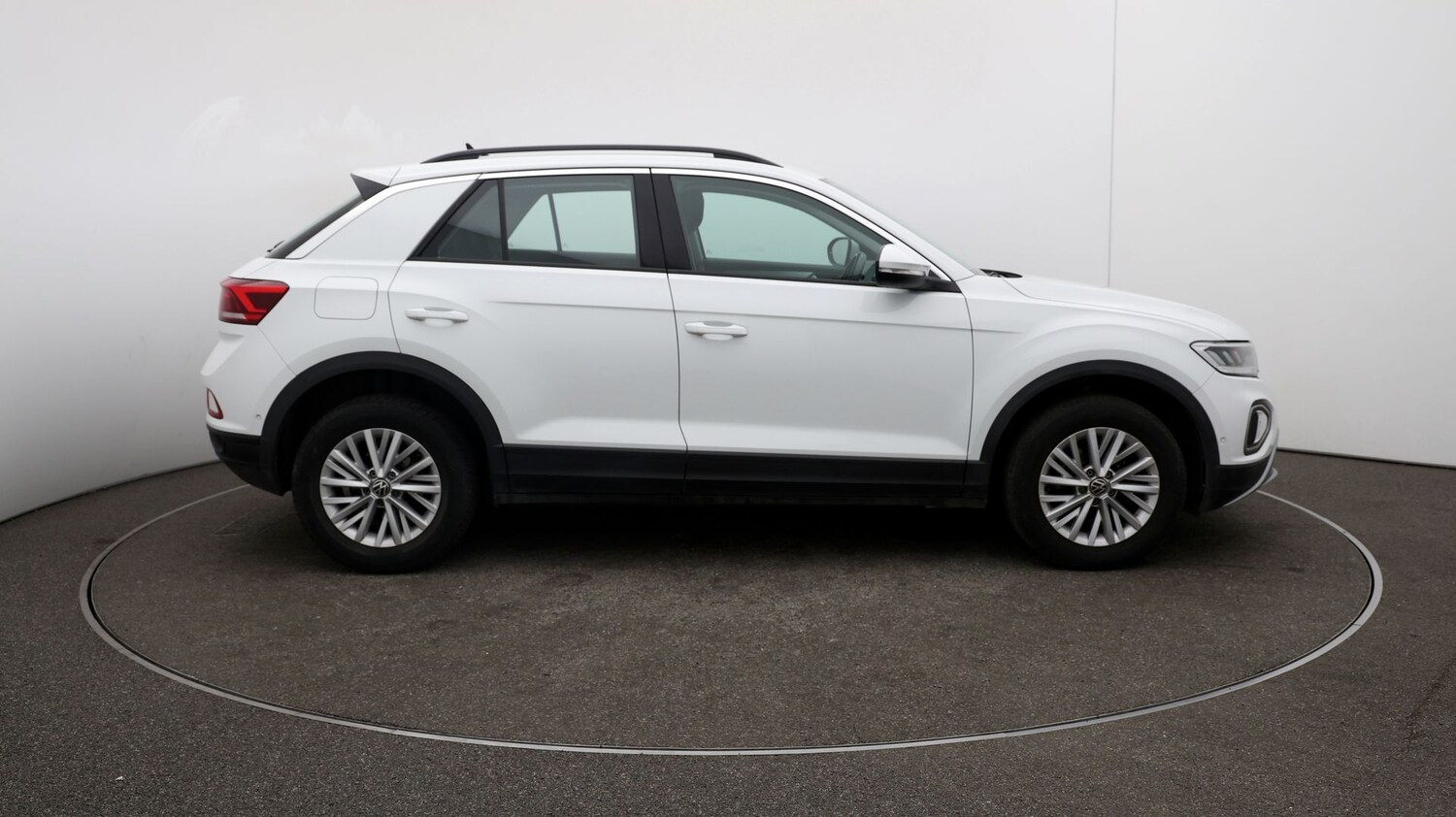Used Volkswagen T-Roc for sale - 76810938: Photo 41