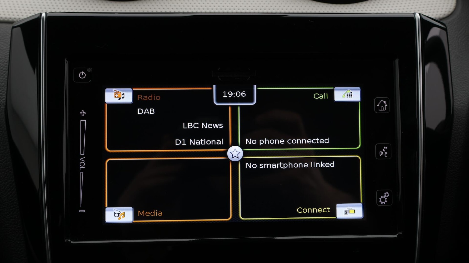 Used Suzuki Swift 2022 for sale - 76607052: Photo 12