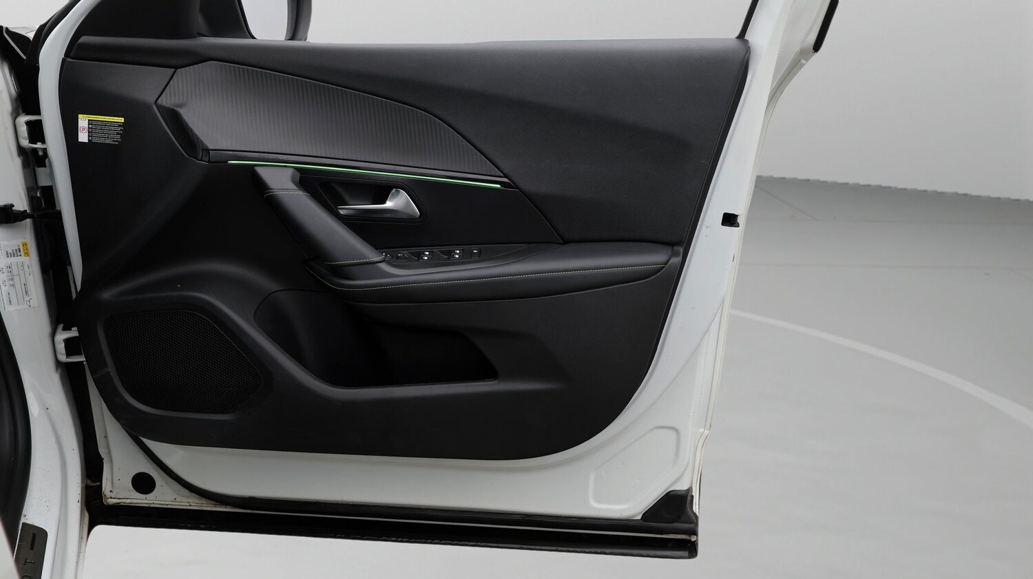 Used Peugeot 2008 2022 for sale - 77248072: Photo 15