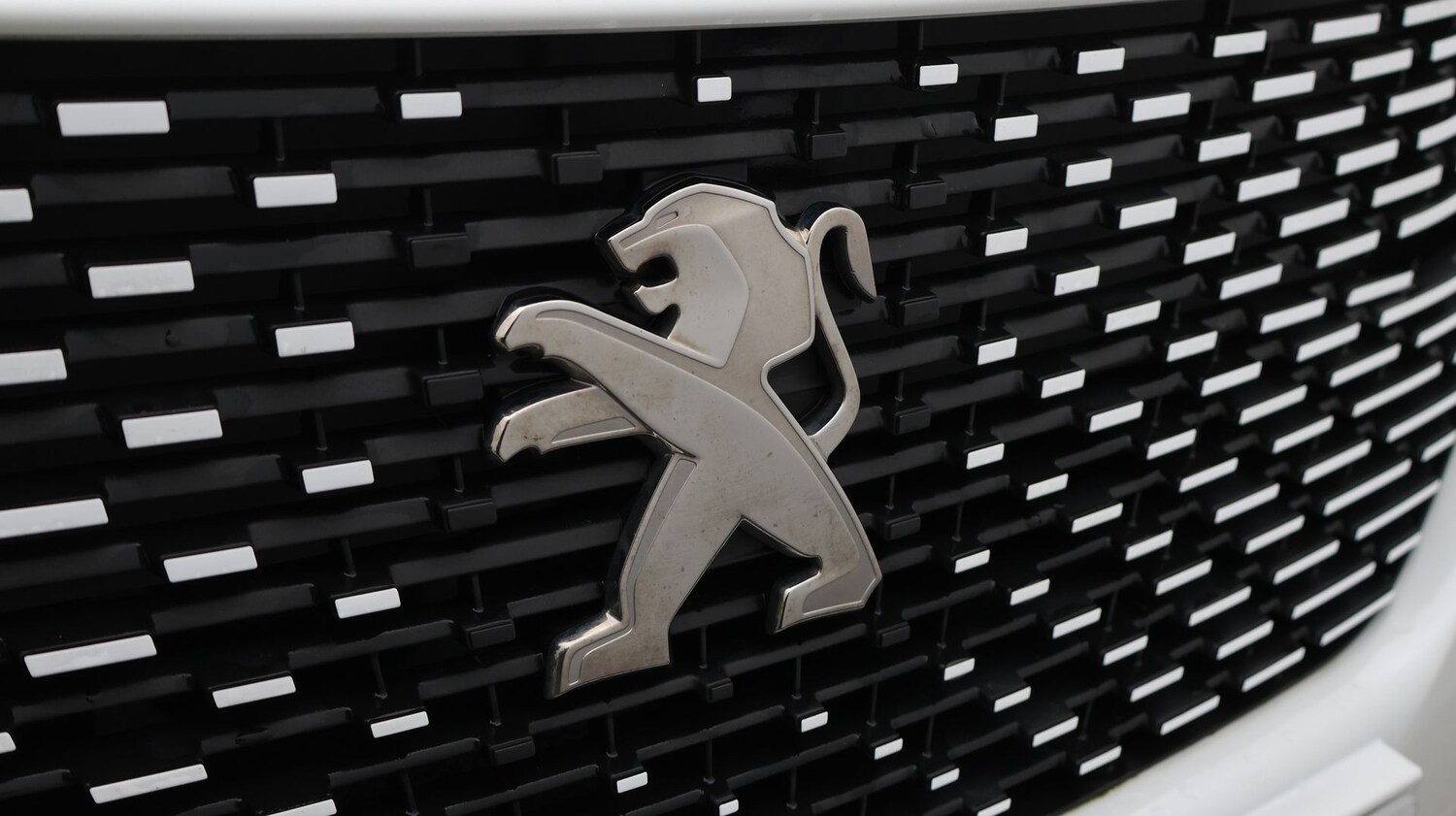 Used Peugeot 2008 2022 for sale - 77248072: Photo 22