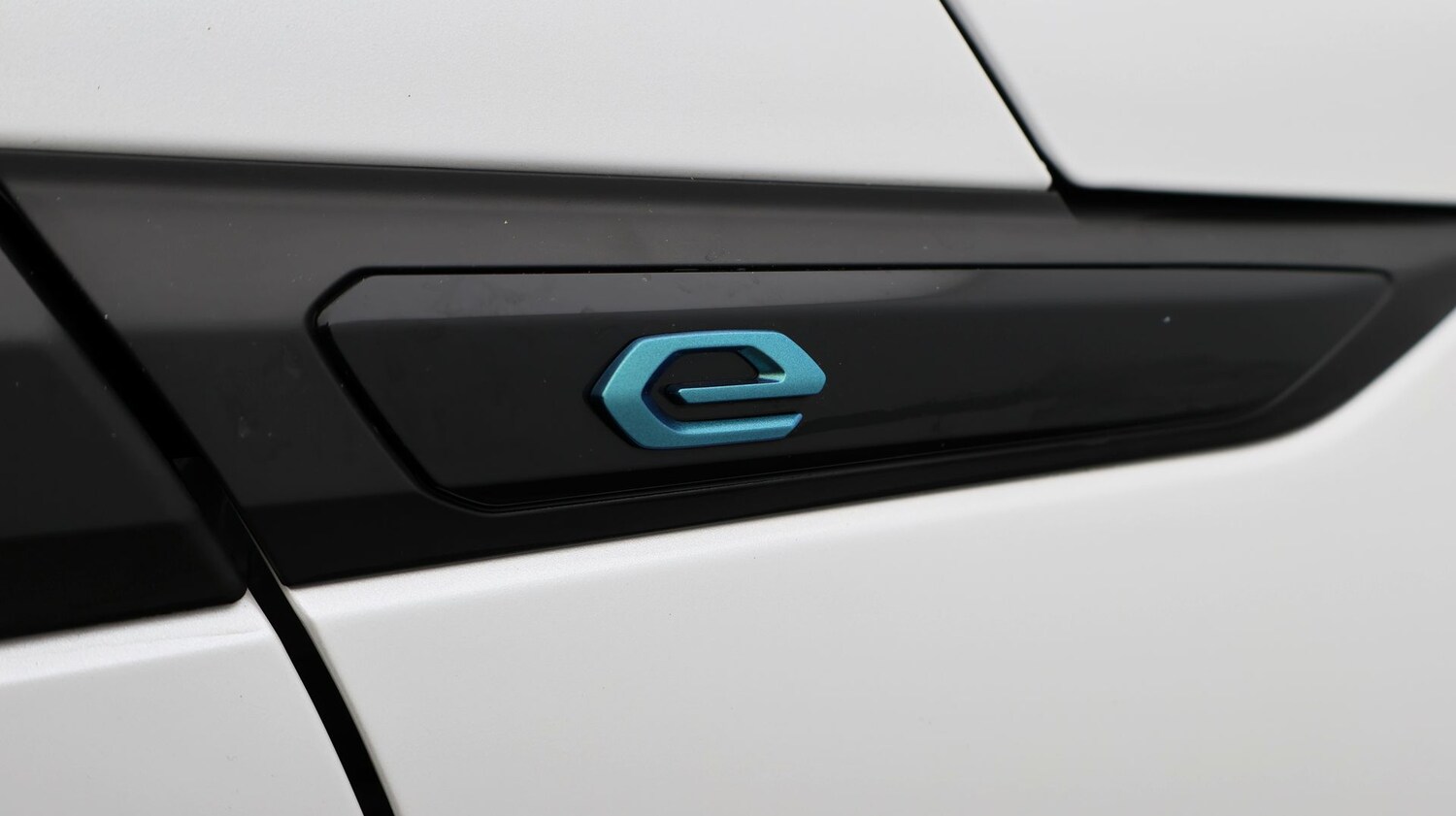 Used Peugeot 2008 2022 for sale - 77248072: Photo 24