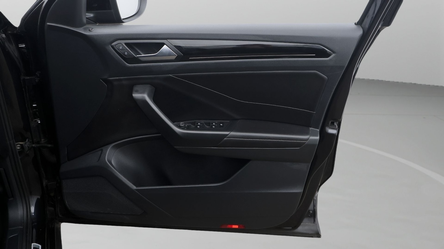 Used Volkswagen T-Roc 2022 for sale - 77622279: Photo 15