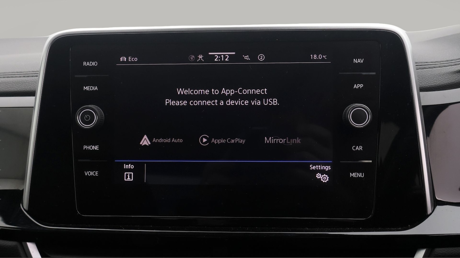 Used Volkswagen T-Roc 2022 for sale - 77622279: Photo 27