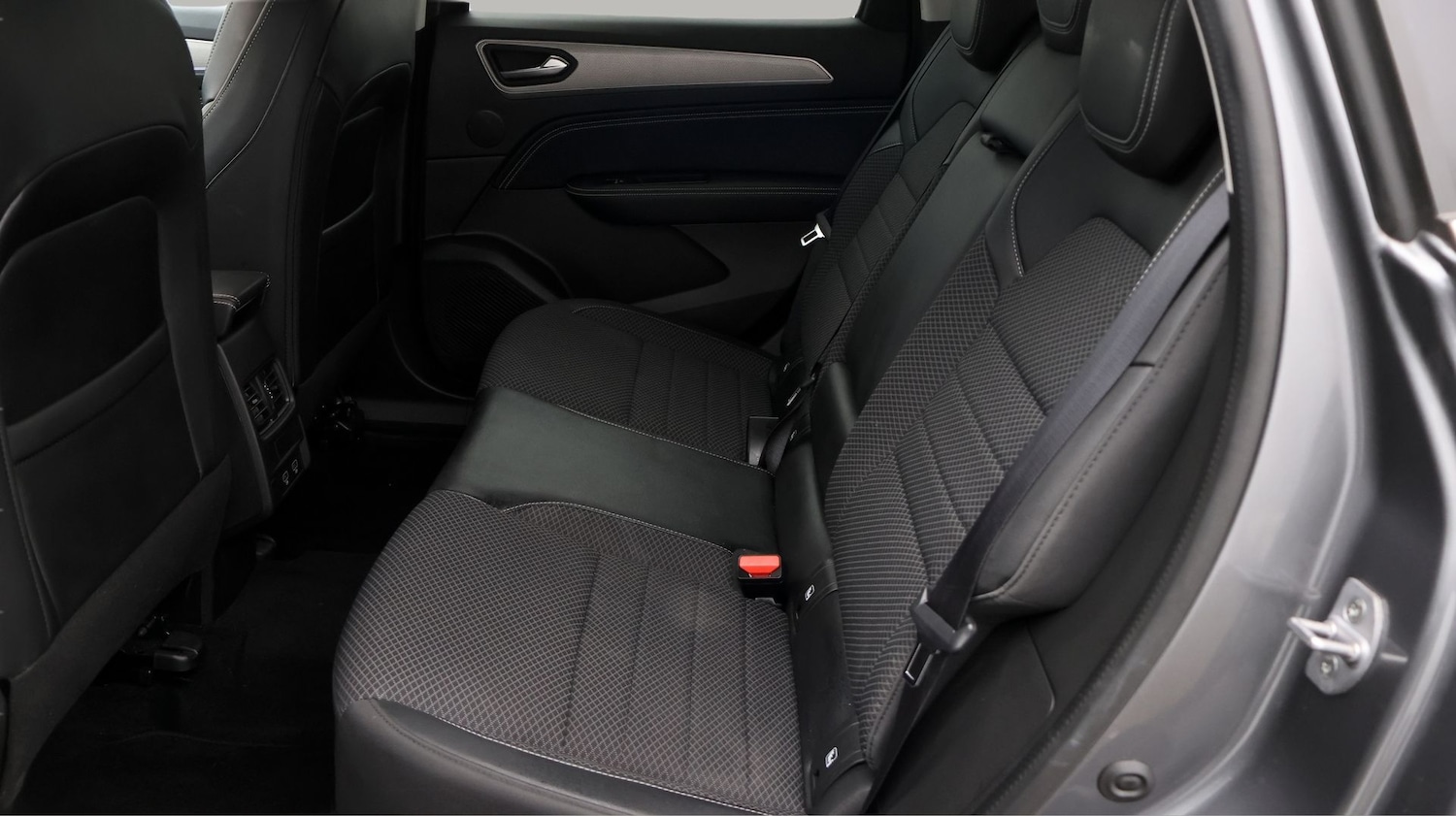 Used Renault Arkana 2023 for sale - 77602085: Photo 16