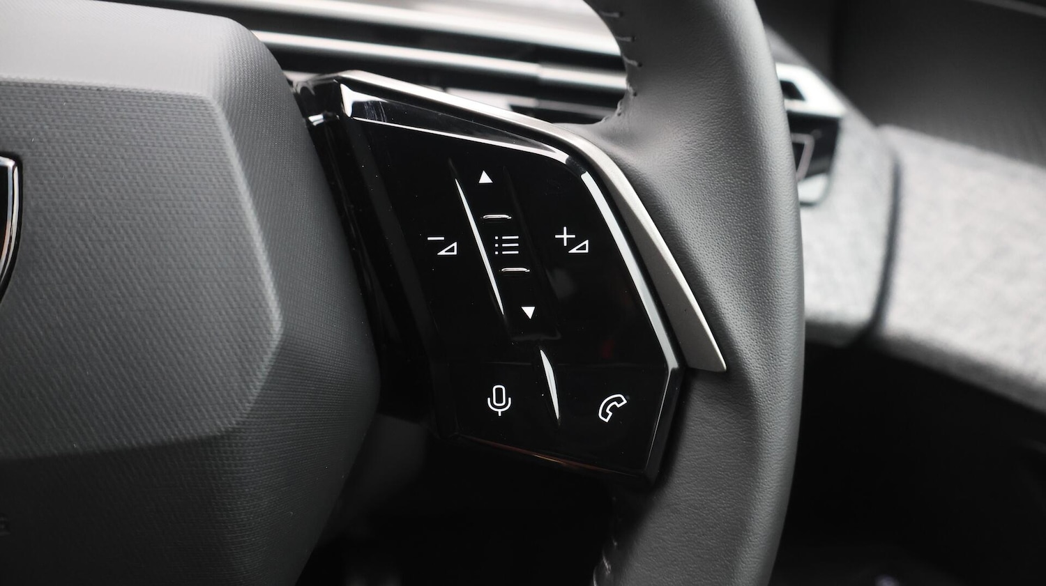 Used Peugeot 3008 2024 for sale - 76371663: Photo 24