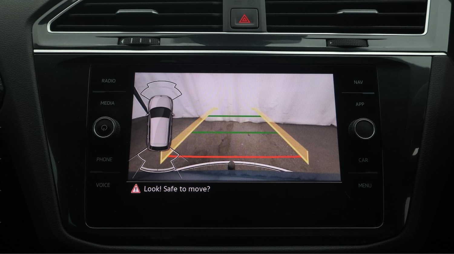 Used Volkswagen Tiguan 2020 for sale - 76735120: Photo 26