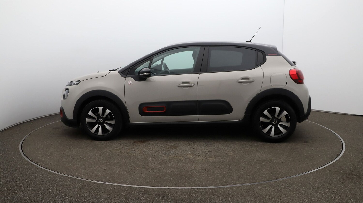 Used Citroen C3 for sale - 76809616: Photo 54