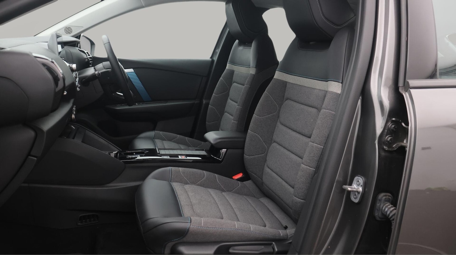 Used Citroen e-C4 2022 for sale - 76388096: Photo 15