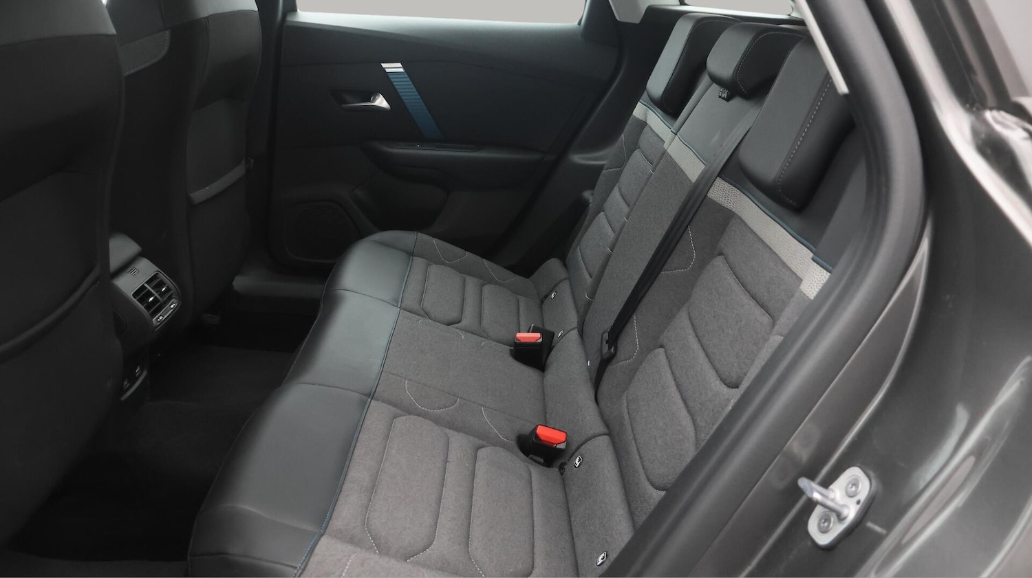 Used Citroen e-C4 2022 for sale - 76388096: Photo 17