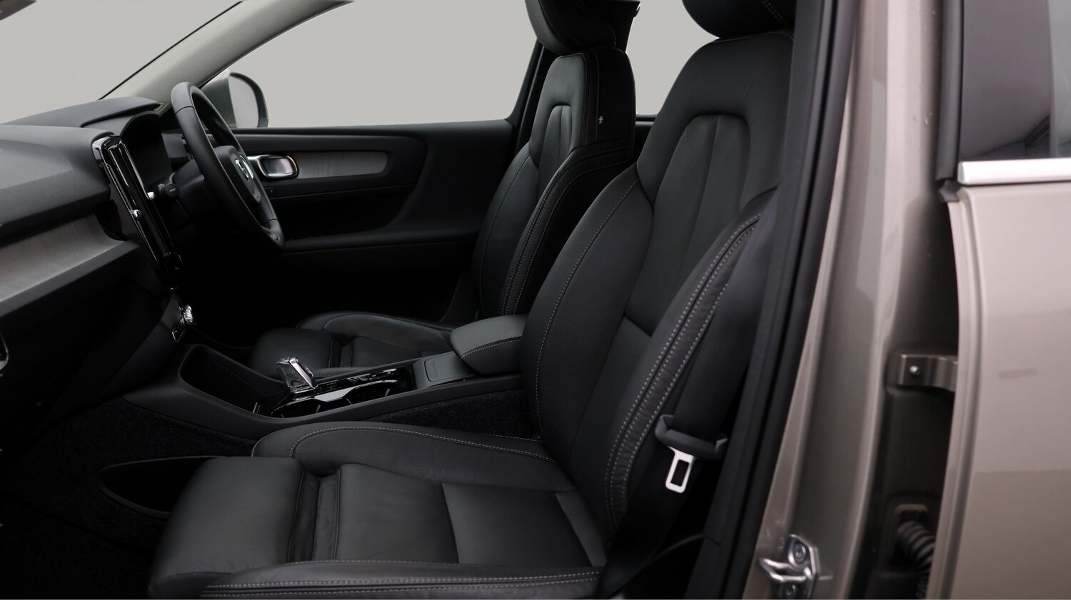 Used Volvo XC40 2021 for sale - 77474588: Photo 14