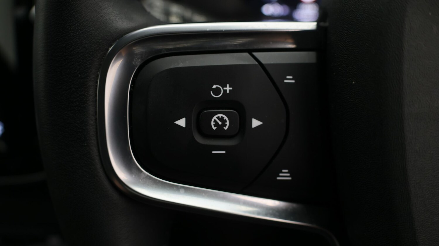 Used Volvo XC40 2021 for sale - 77474588: Photo 25