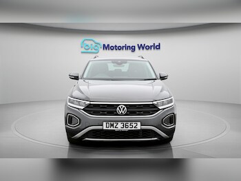 Used Volkswagen T-Roc 2024 for sale - 78271301: Photo