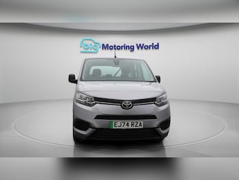 Used Toyota PROACE CITY Verso 2025 for sale - 76456822: Photo