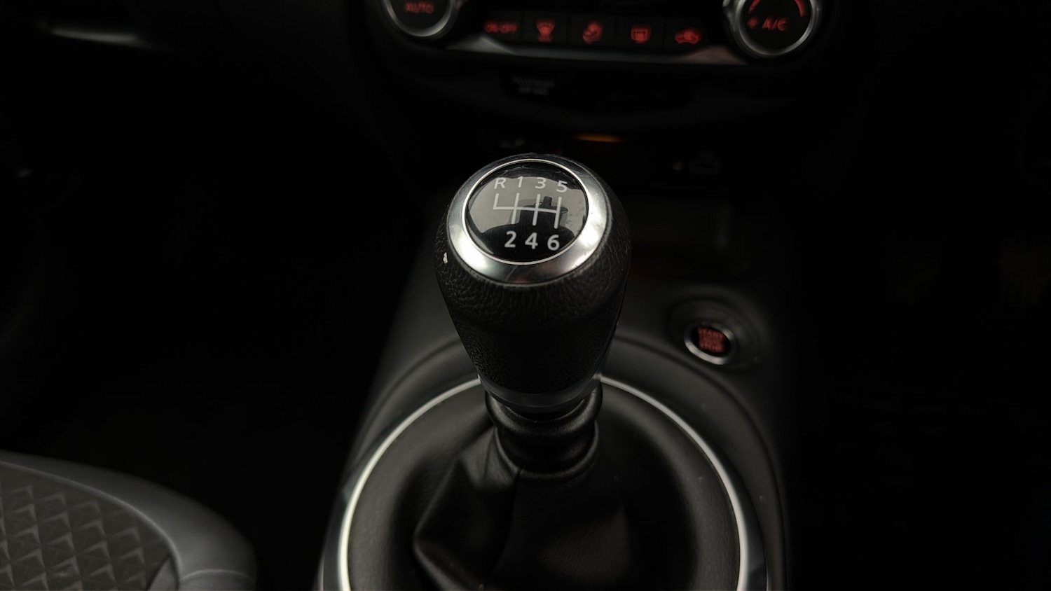 Used Nissan Juke 2023 for sale - 78190411: Photo 25