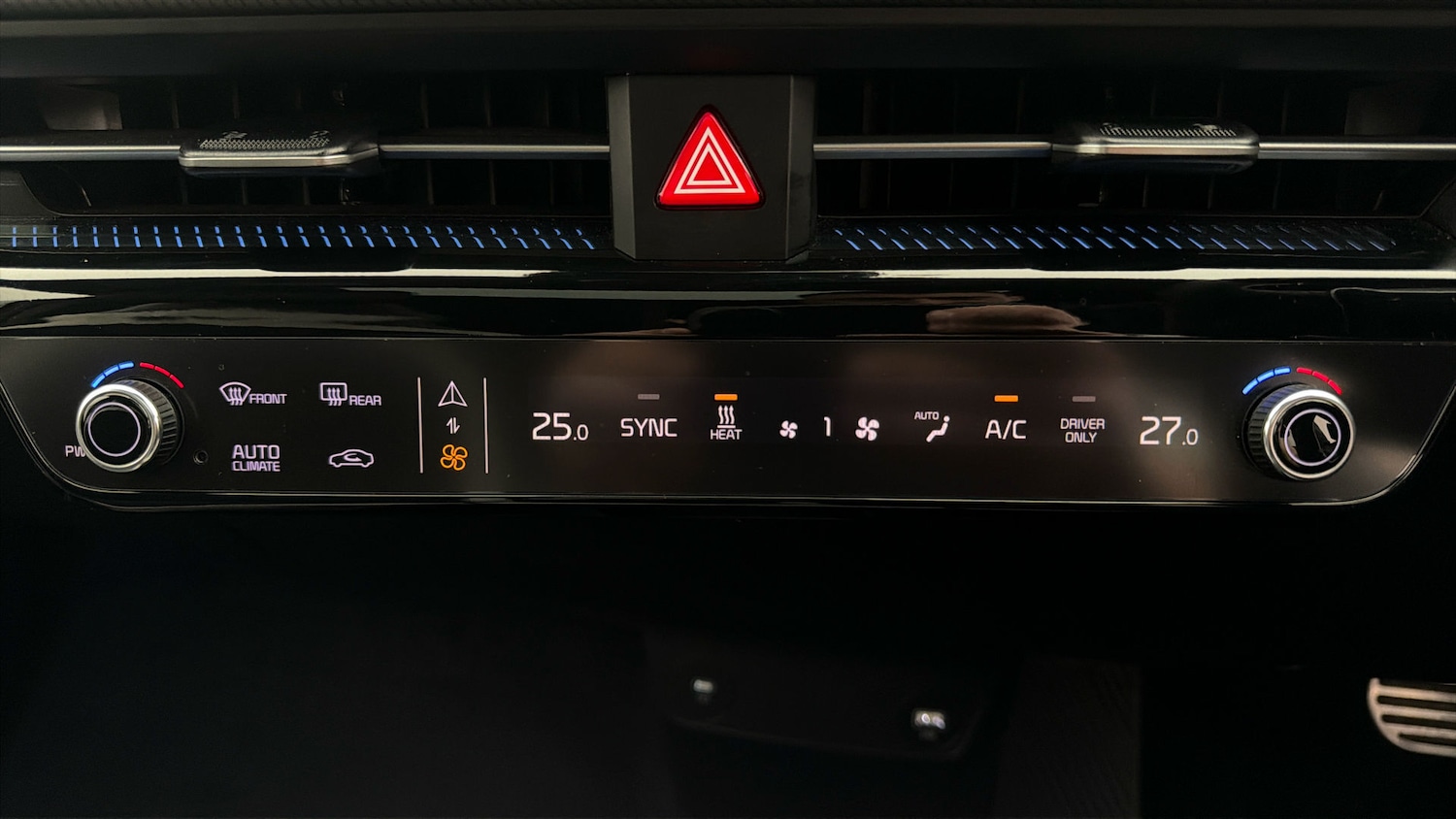 Used Kia EV6 2023 for sale - 78091765: Photo 11