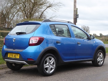 Used Dacia Sandero Stepway 2015 for sale - 78029550: Photo