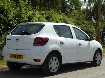 Used Dacia Sandero 2019 for sale - 79101745: Photo