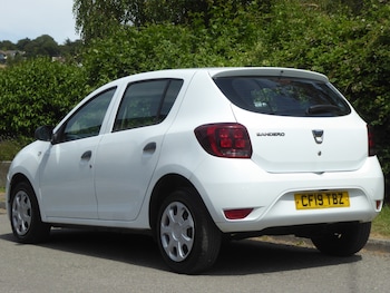 Used Dacia Sandero 2019 for sale - 79101745: Photo