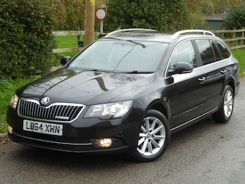 Used Skoda Superb 2014 for sale - 76322590: Photo