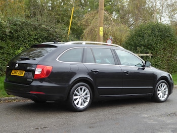 Used Skoda Superb 2014 for sale - 76322590: Photo