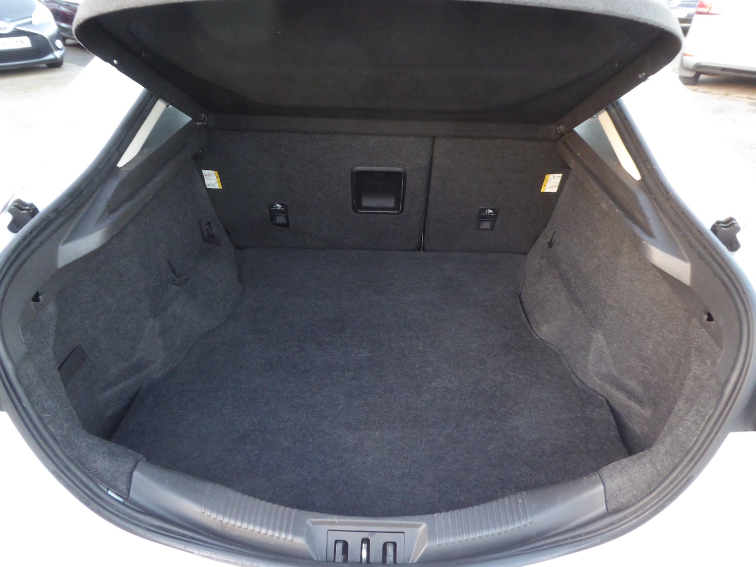 Used Ford Mondeo 2015 for sale - 76908189: Photo 12