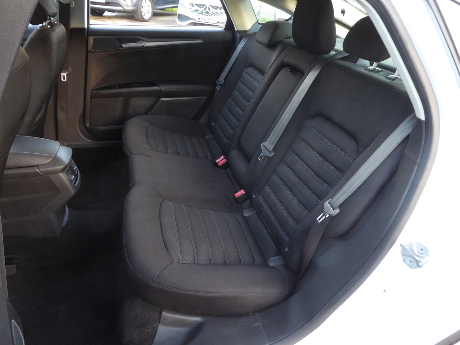 Used Ford Mondeo 2015 for sale - 76908189: Photo 17