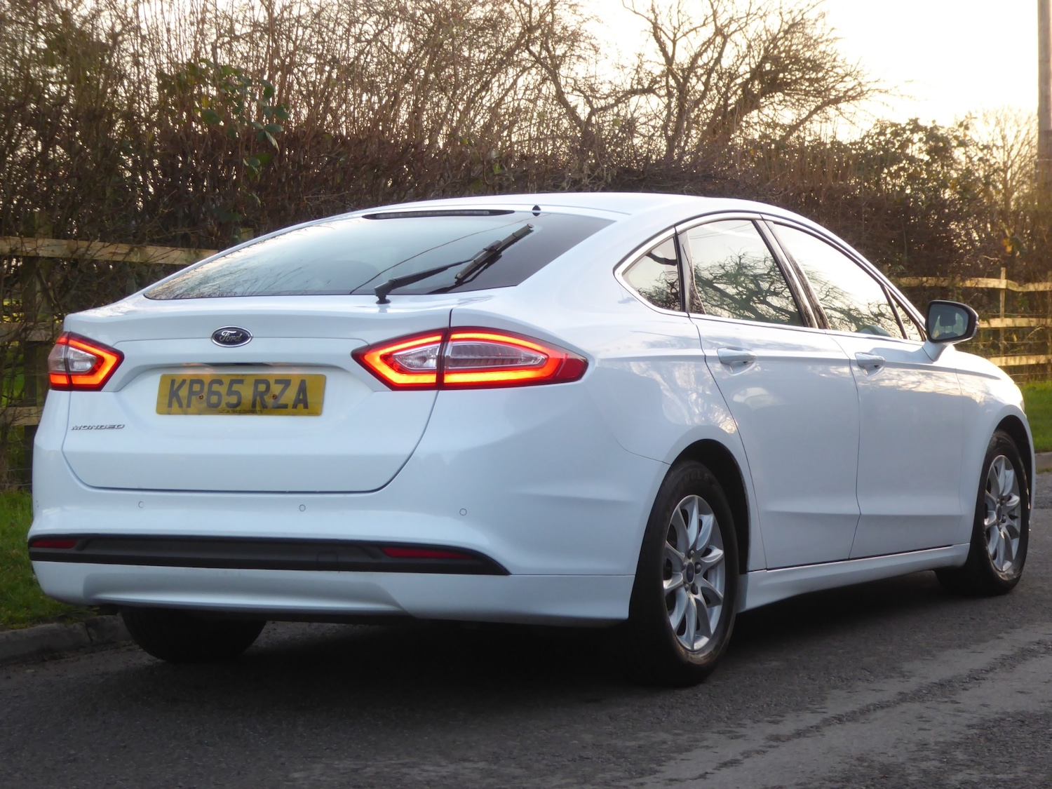 Used Ford Mondeo 2015 for sale - 76908189: Photo 3