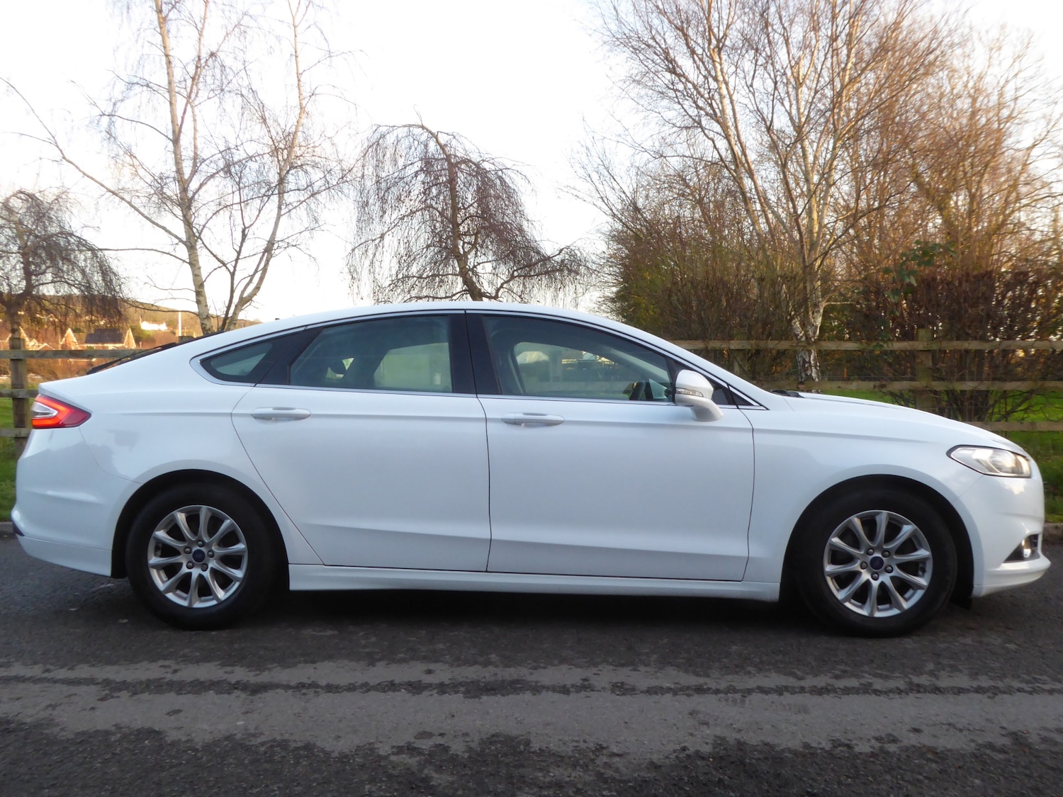 Used Ford Mondeo 2015 for sale - 76908189: Photo 5