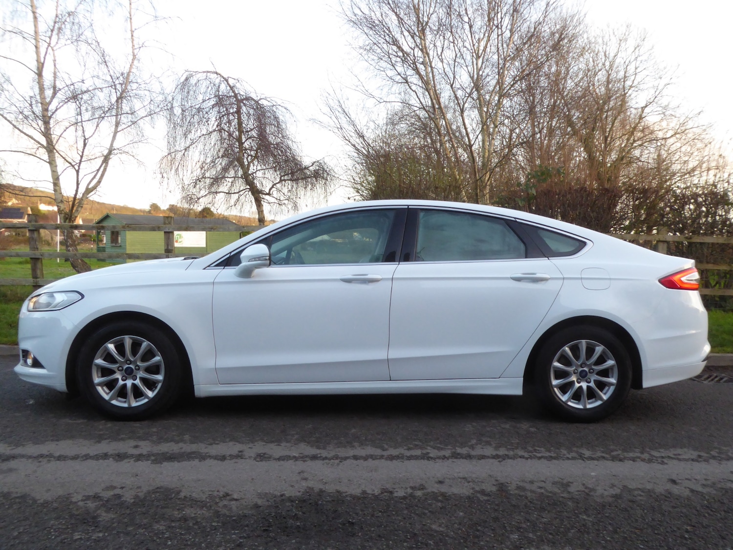 Used Ford Mondeo 2015 for sale - 76908189: Photo 6