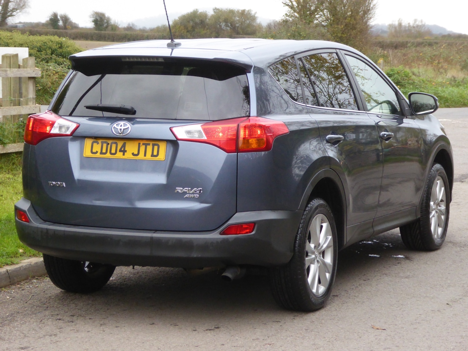Used Toyota RAV4 2013 for sale - 76492348: Photo 15