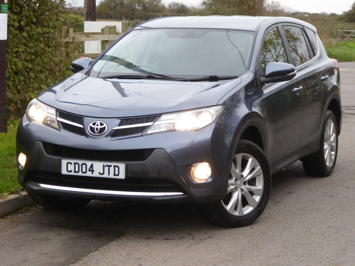 Used Toyota RAV4 2013 for sale - 76492348: Photo 17