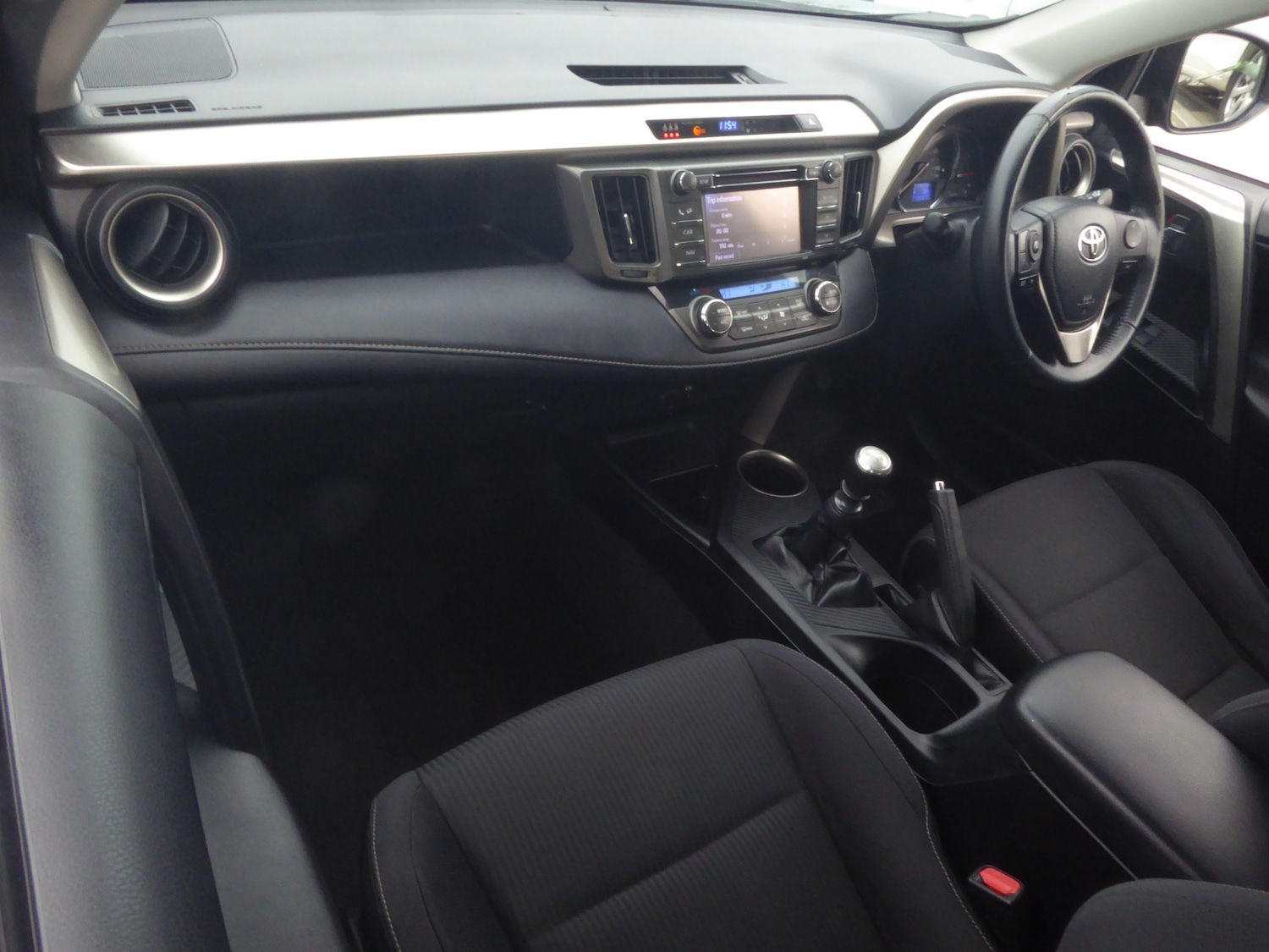 Used Toyota RAV4 2013 for sale - 76492348: Photo 30