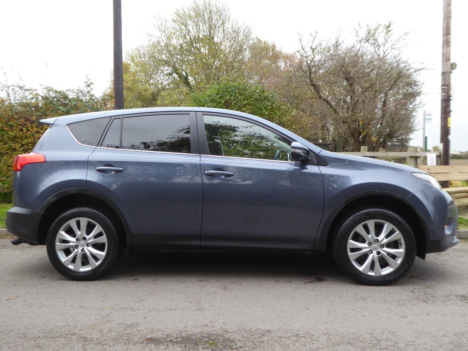 Used Toyota RAV4 2013 for sale - 76492348: Photo 9